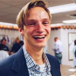 Meet your Posher, Evan